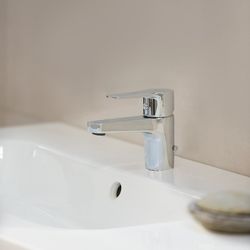 Monomando de lavabo con apertura en frío Titanium con válvula automática ABS de 1 1/4
