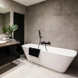 Termostático de baño-ducha Urban Chic, salida en cascada y repisa con vidrio de seguridad, negro mate