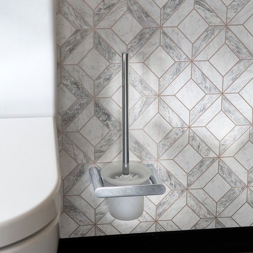 Escobillero de pared para baño con sistema de instalación dual, Cromado
