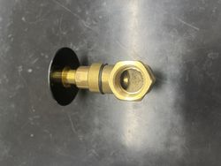 Grifo pulsador de pie de 1/2"