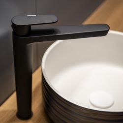 Monomando de lavabo XL , modelo Alexia, negro mate